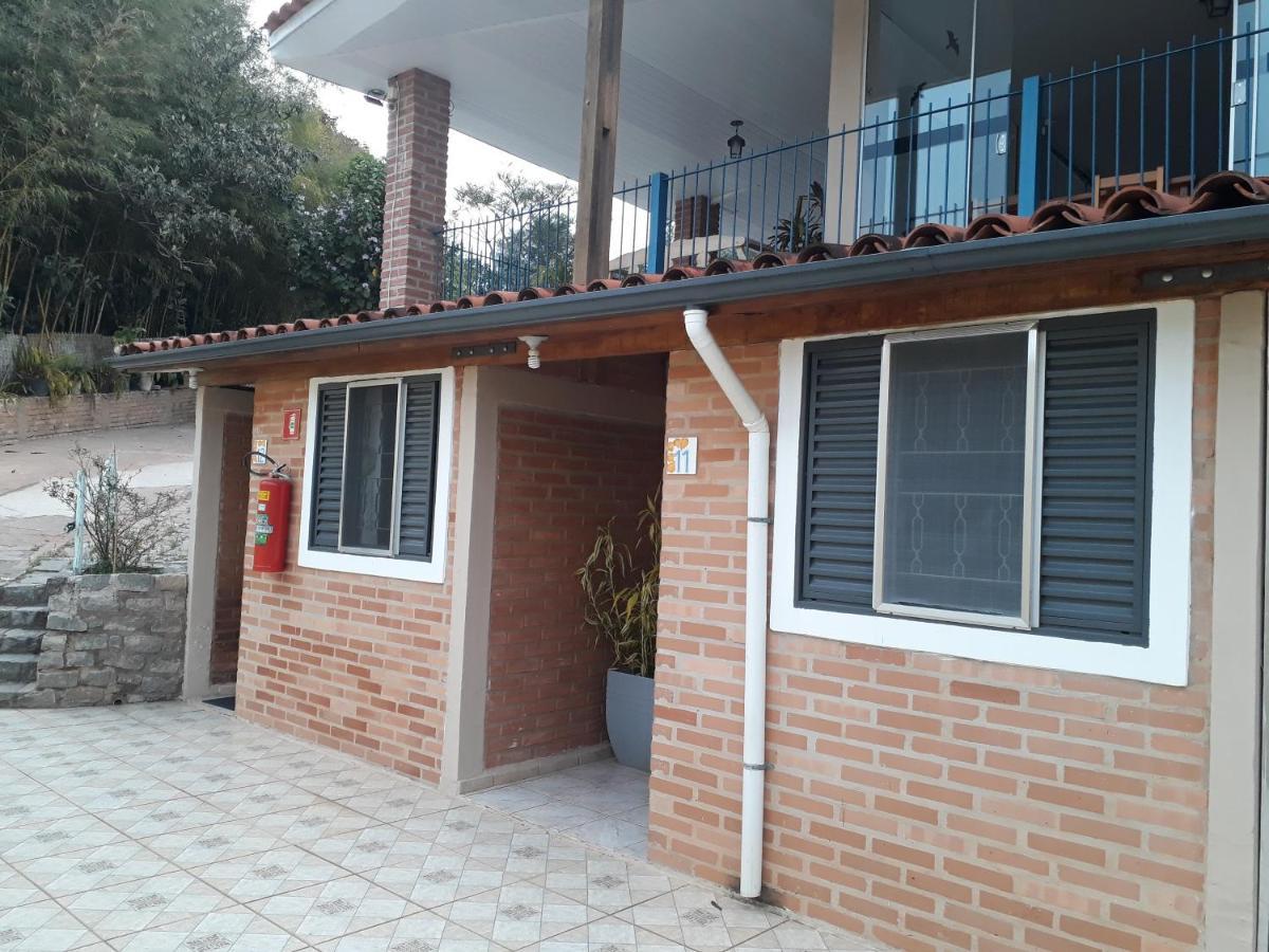 Pousada Vila Rica Cunha Bagian luar foto