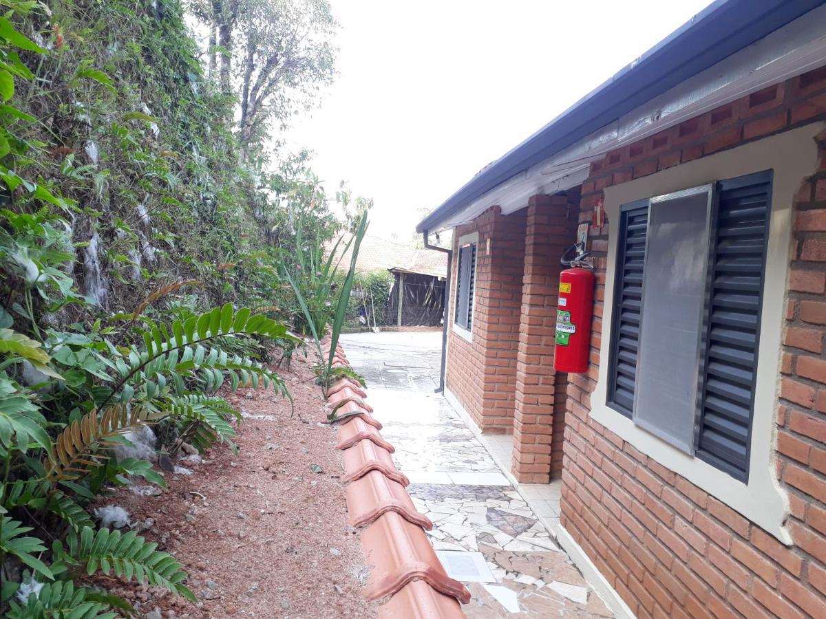 Pousada Vila Rica Cunha Bagian luar foto